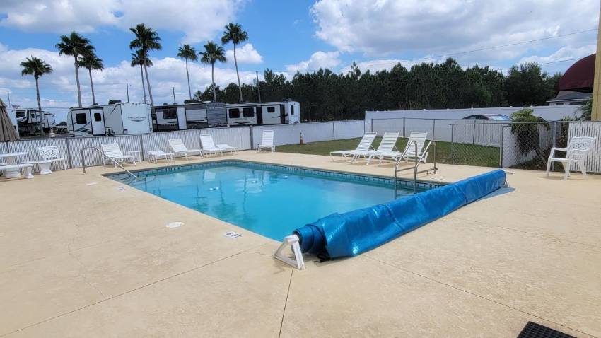 4320 Dundee Road a Winter Haven, FL Mobile or Manufactured Home for Sale